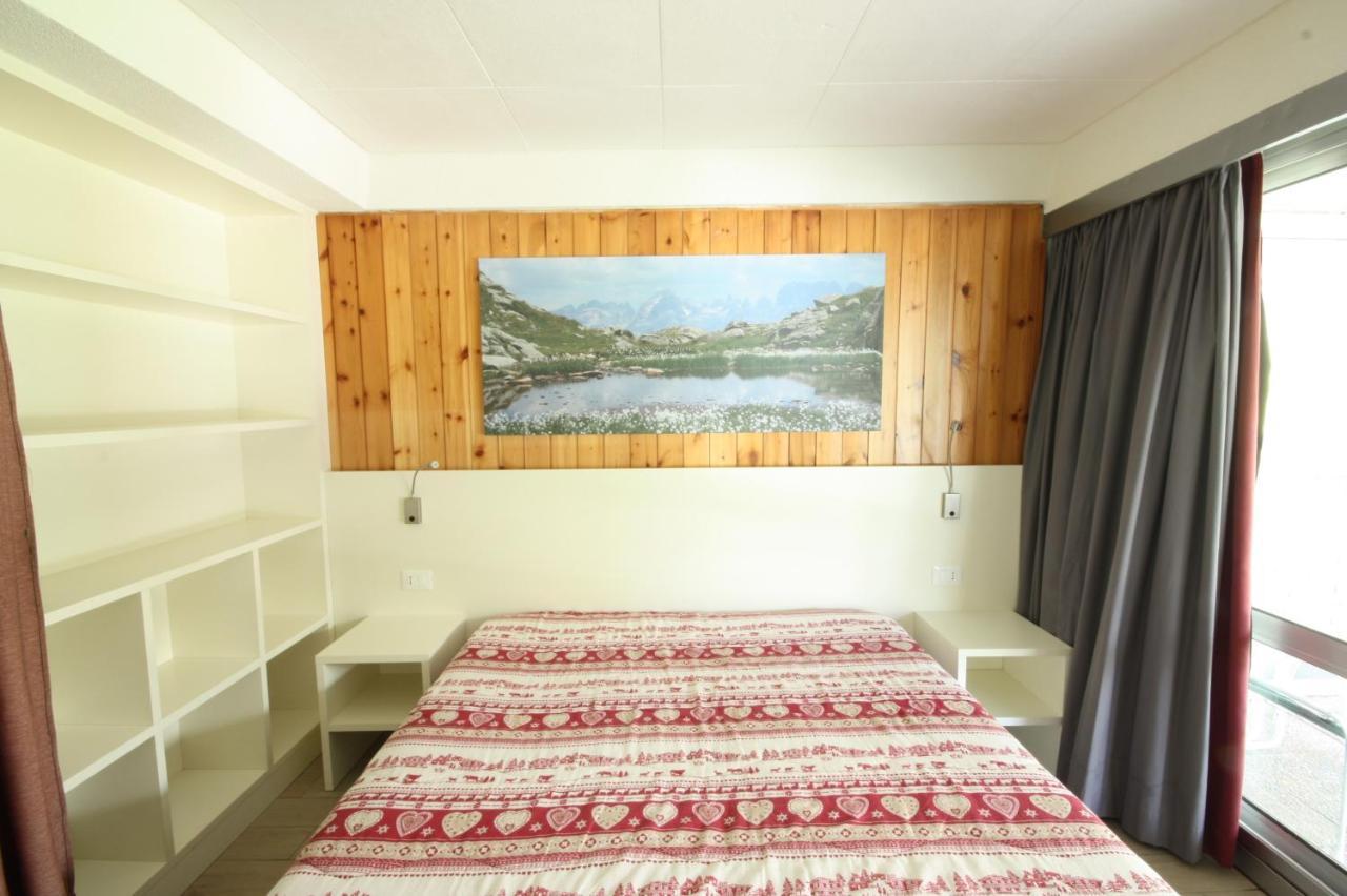 1400 Montana Apartment