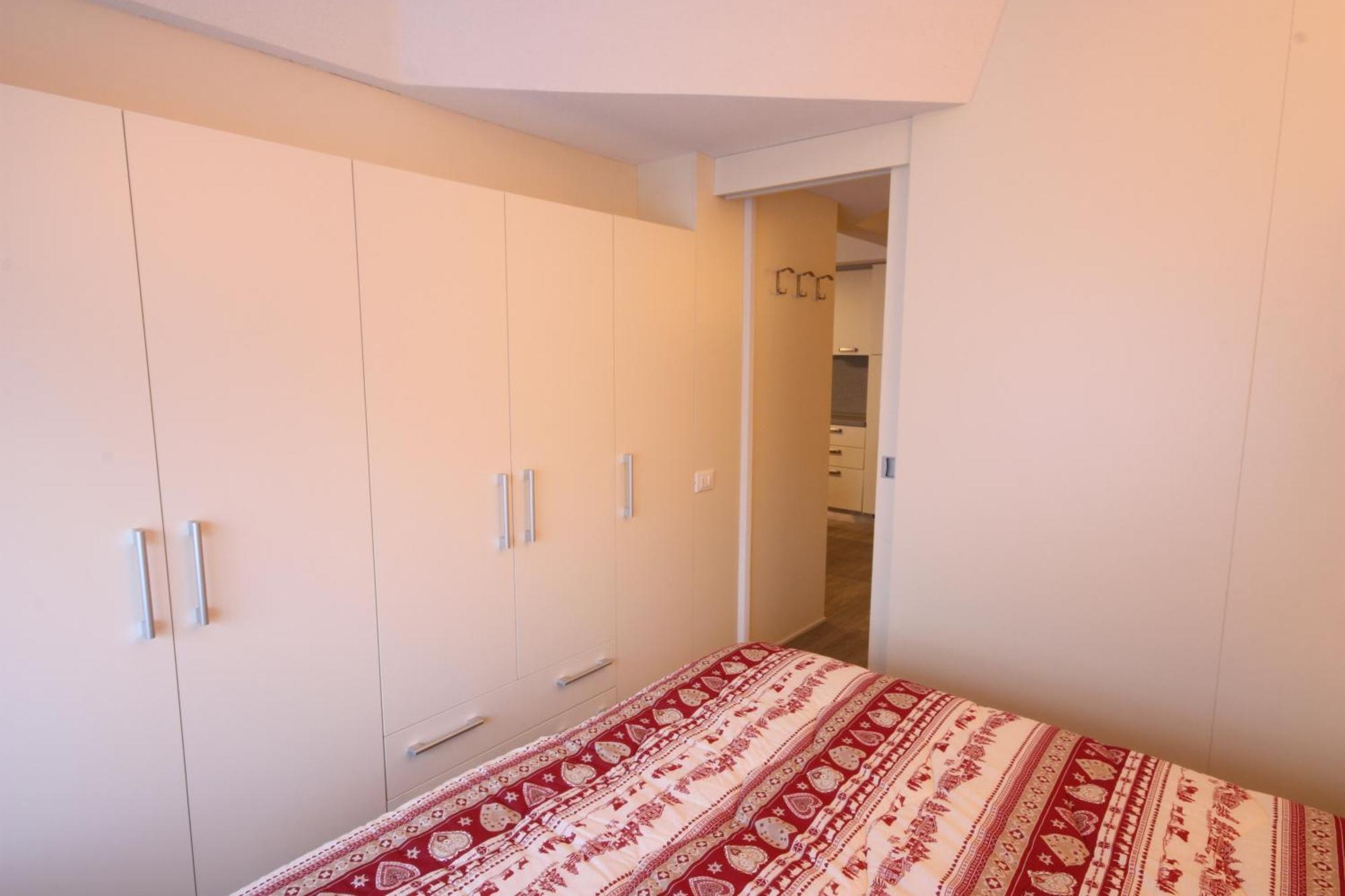 1400 Montana Apartment