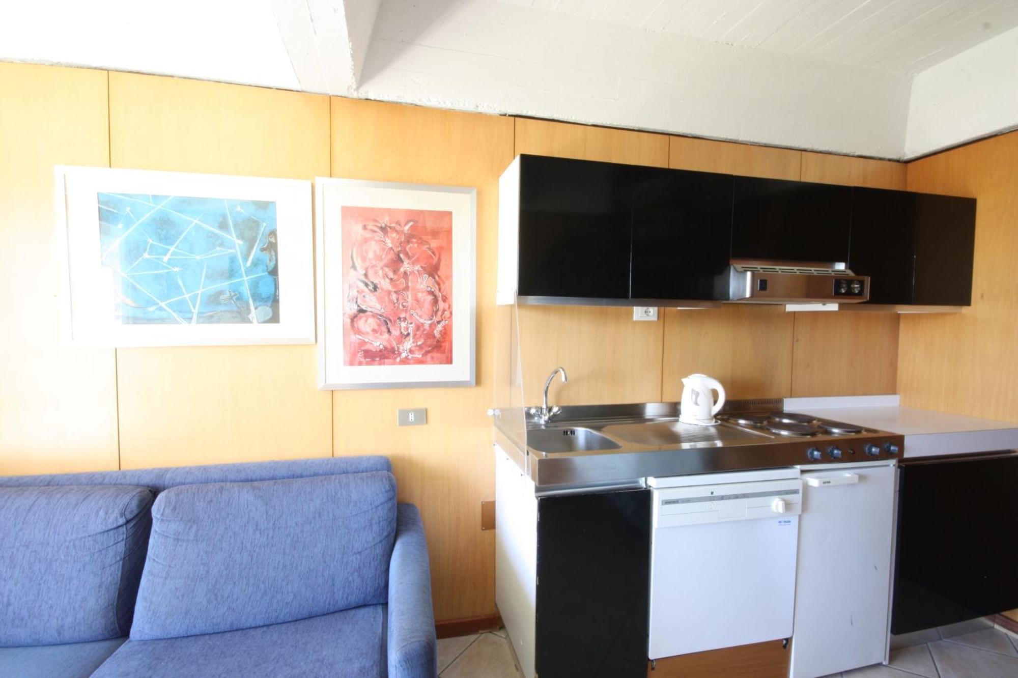 1400 Montana Apartment *