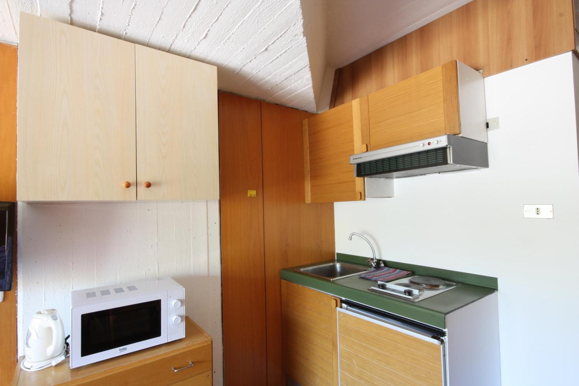 1400 Montana Apartment