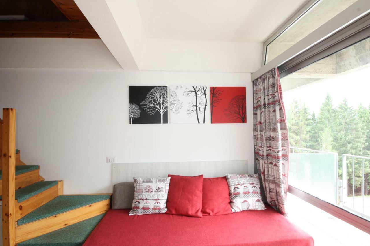 1400 Montana Apartment